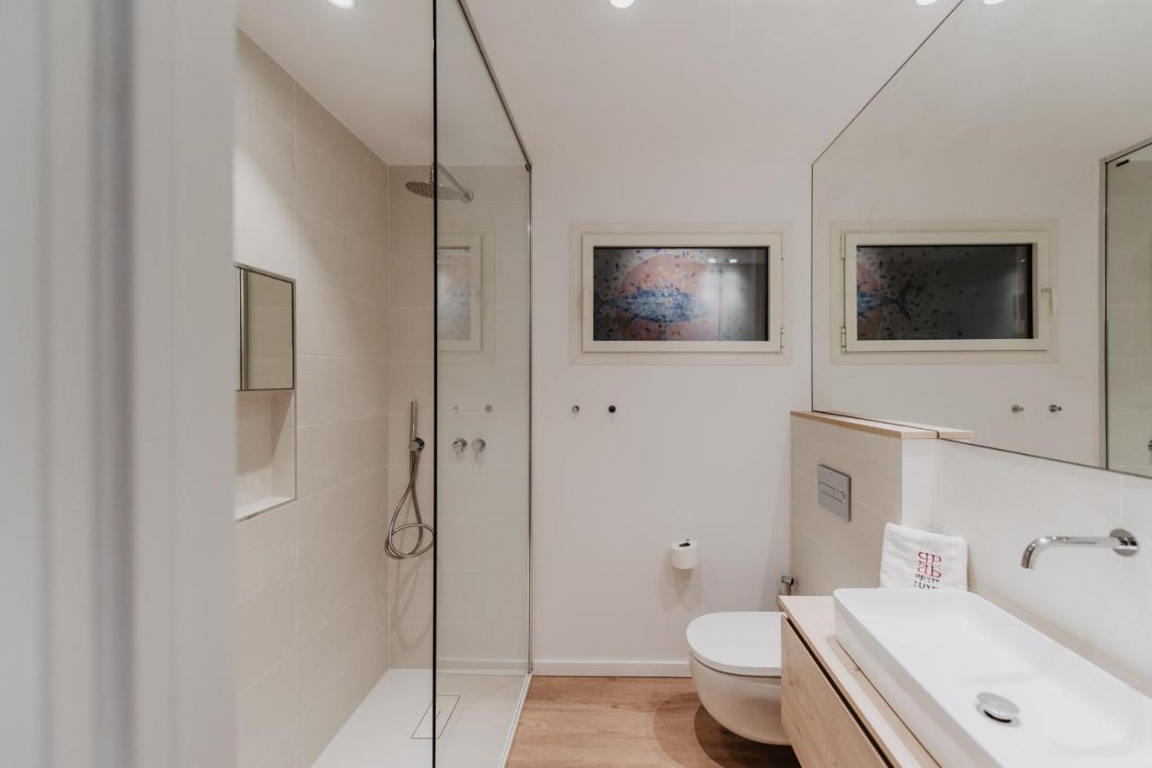 Petit Luxe Volta *